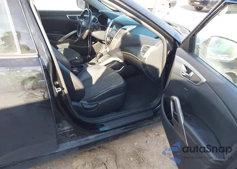 2012 Hyundai Veloster Base W/Black z USA, uszkodzony, nr VIN KMHTC6AD2CU076482